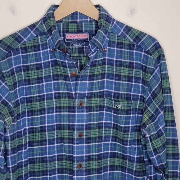 Vineyard Vines | Navy Green Plaid Tucker Flannel Button Up Shirt Size Small - Picture 2 of 4